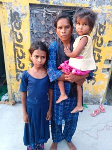 Wife-and-children-of-Pastor-Bajarang-Rawat-in-Mohanlalganj-Uttar-Pradesh-India.-Morning-Star-News-225x300