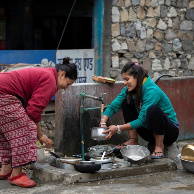 2923_CHRISTIANWOMENINNEPAL_orig